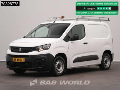 Peugeot Partner 110pk Benzine L1H1 Navi Airco Cruise Camera Parkeersensoren v+a Imperiaal Euro6 L1 Kompakt en vente par BAS World B.V.
