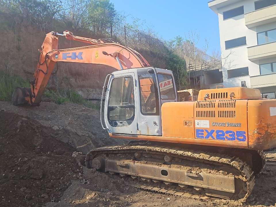 Fiat Hitachi ex235 Photo 1