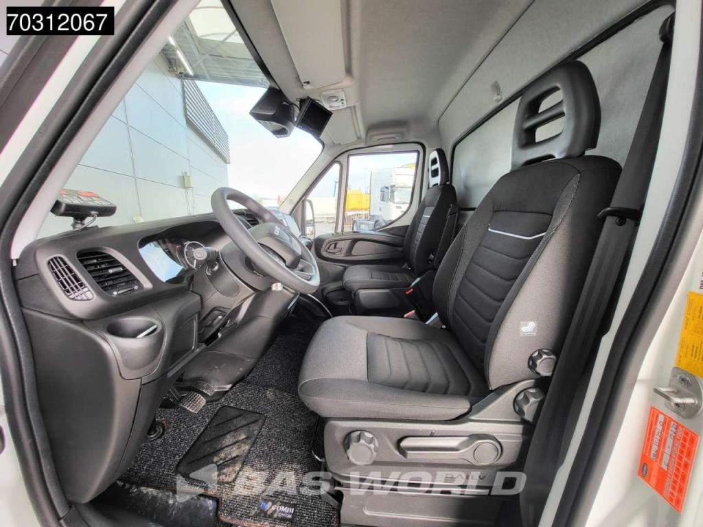 Iveco Daily For rent in Germany from €3.795 per month Cruise control Photo 20