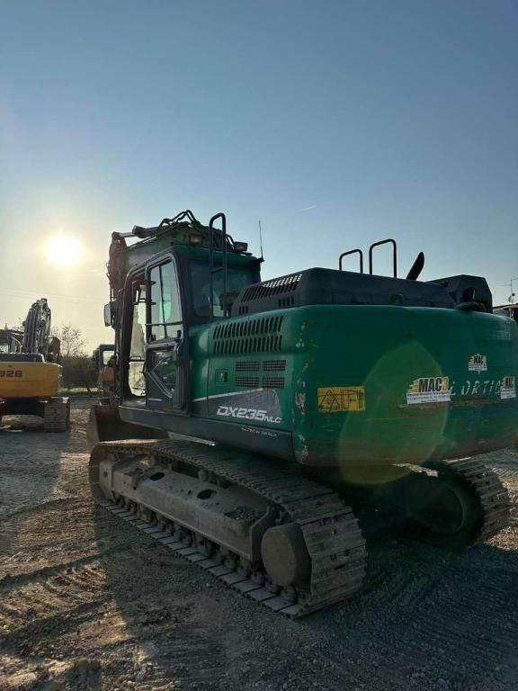 Doosan DX235NLC Photo 3