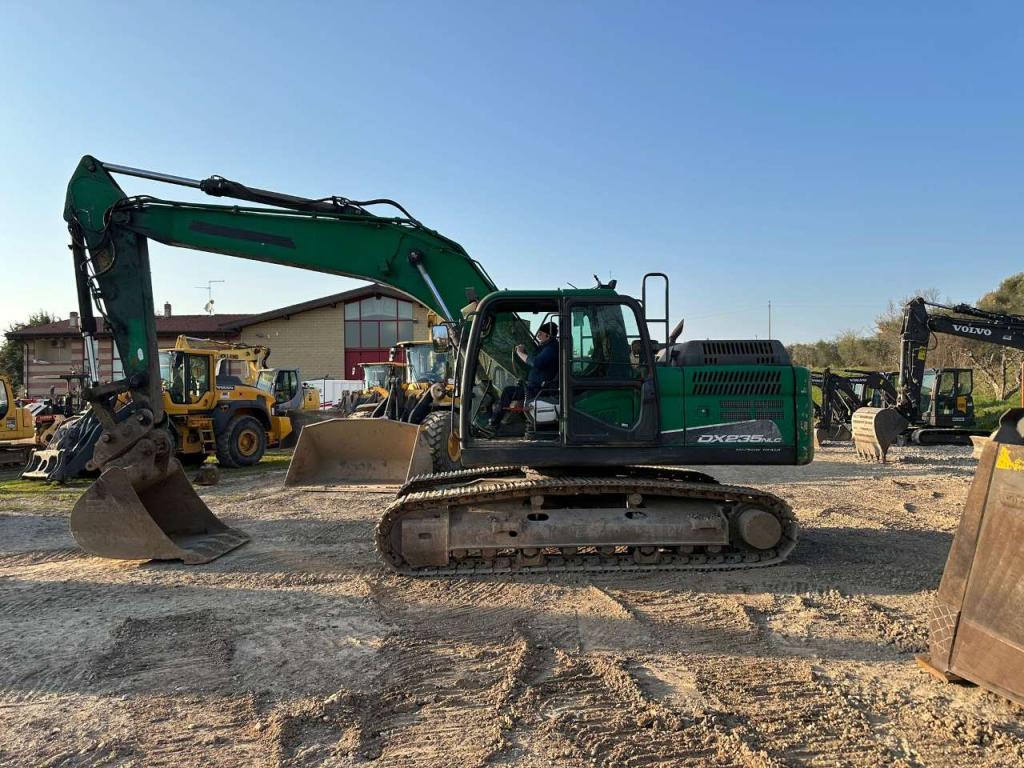 Doosan DX235NLC Photo 4