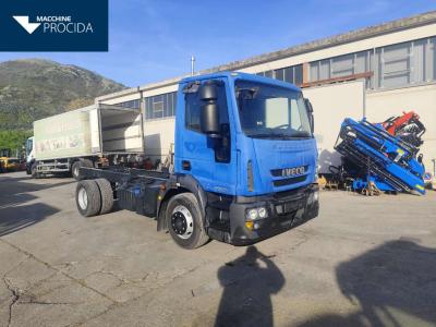 Iveco EUROCARGO 140E25 en vente par Procida Macchine S.r.l.