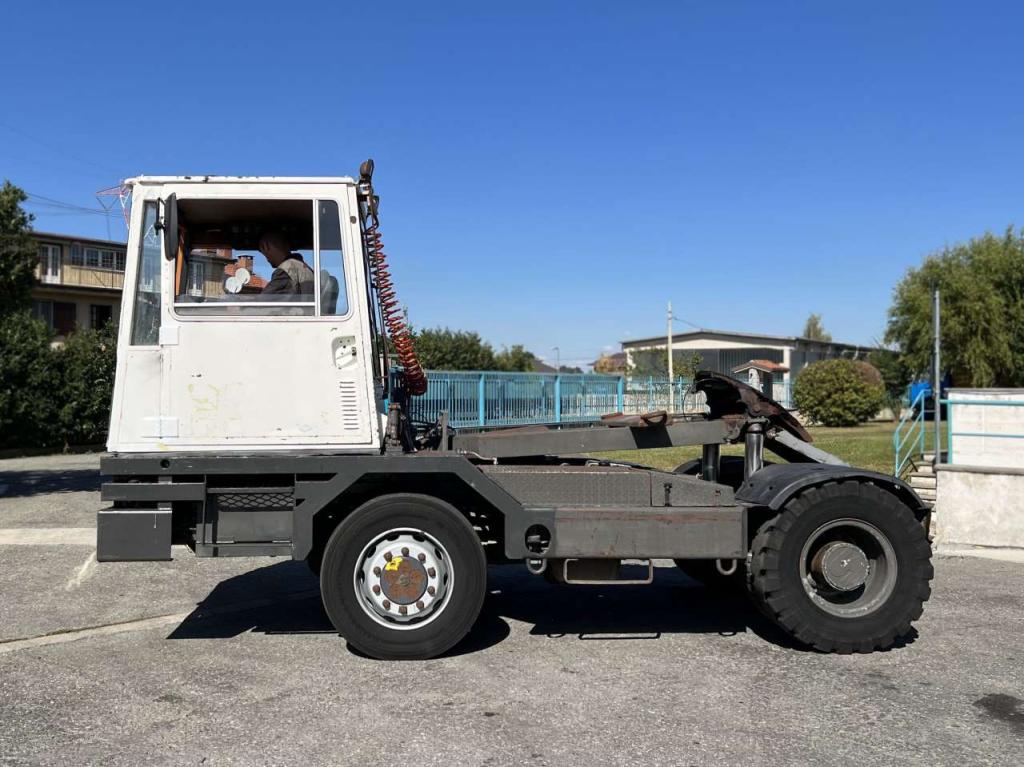 Sisu TR150A/2600 Photo 2