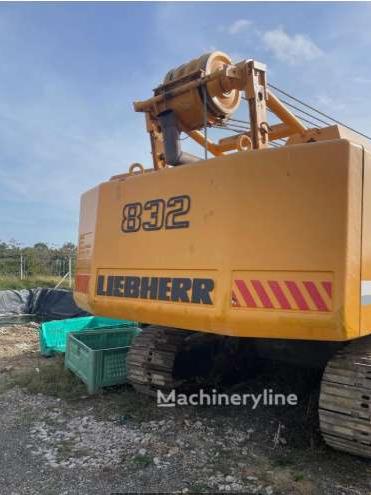 Liebherr HS 832 Photo 6