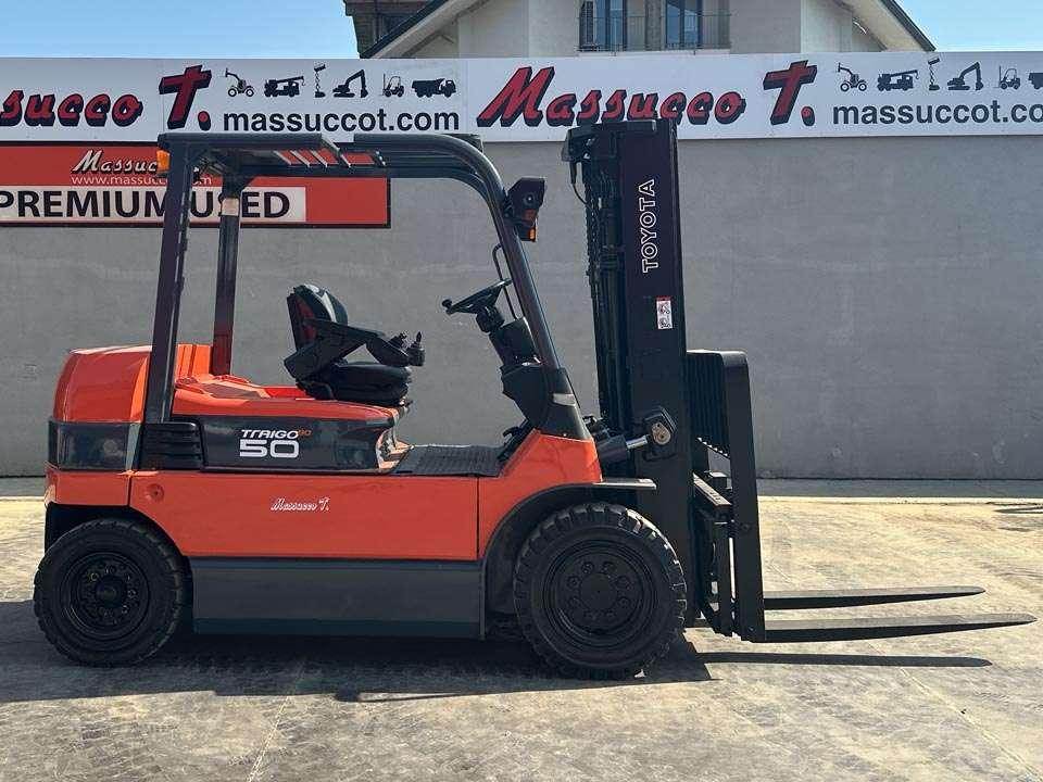 Toyota 7FBMF50 Photo 18