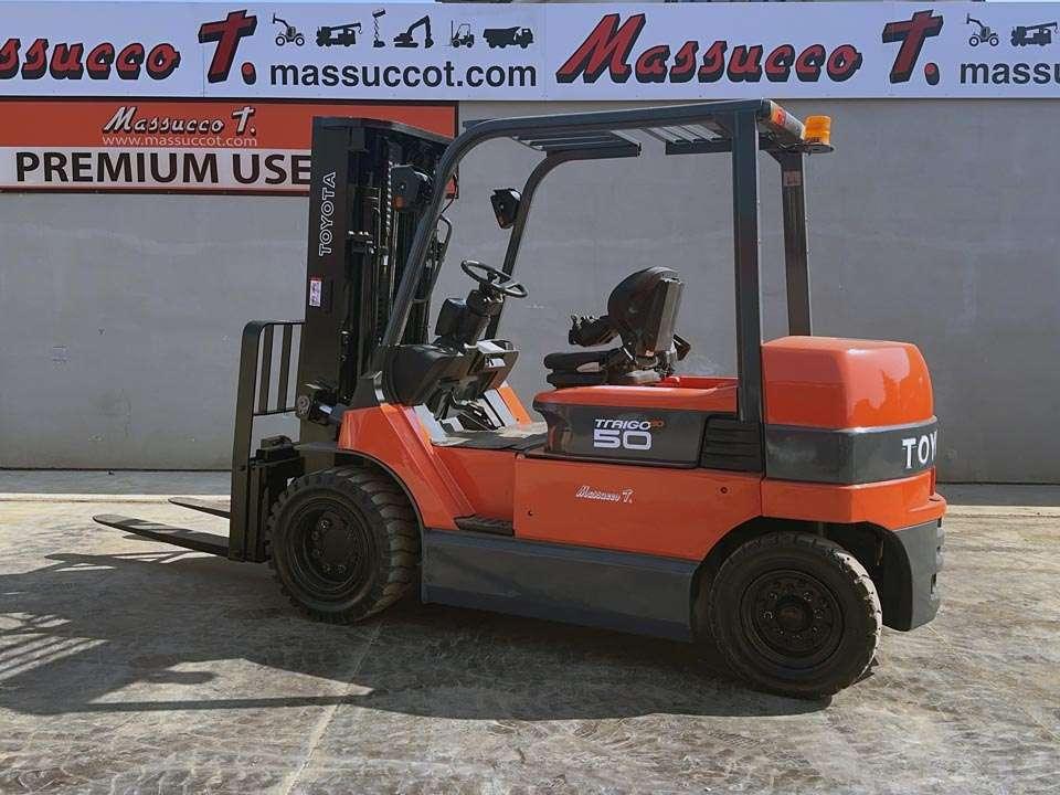 Toyota 7FBMF50 Photo 3