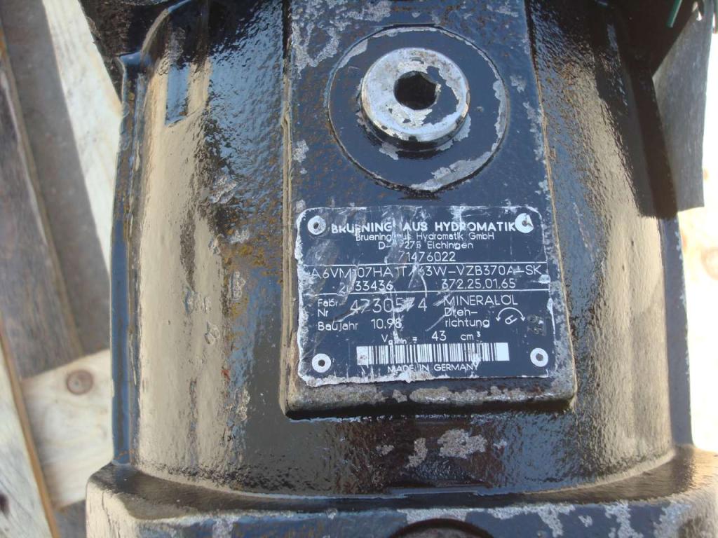 Moteur de translation pour Fiat Hitachi 150W3 Photo 3