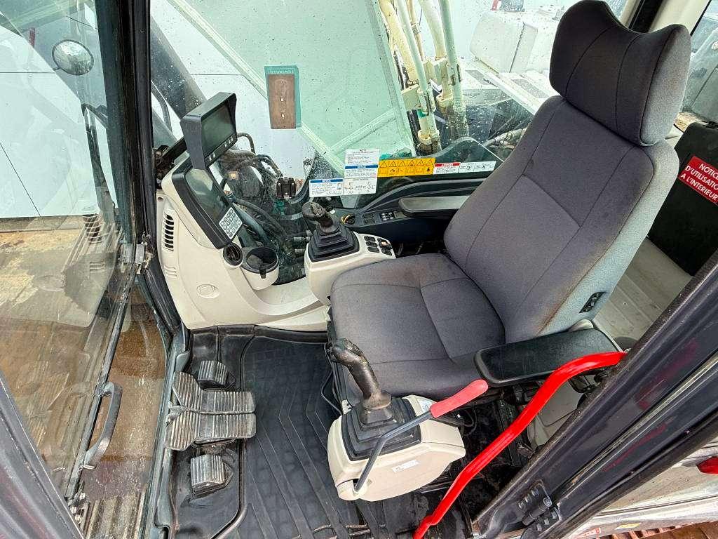 Kobelco SK300NLC-10 - Automatic Greasing / Quick Coupler Photo 8
