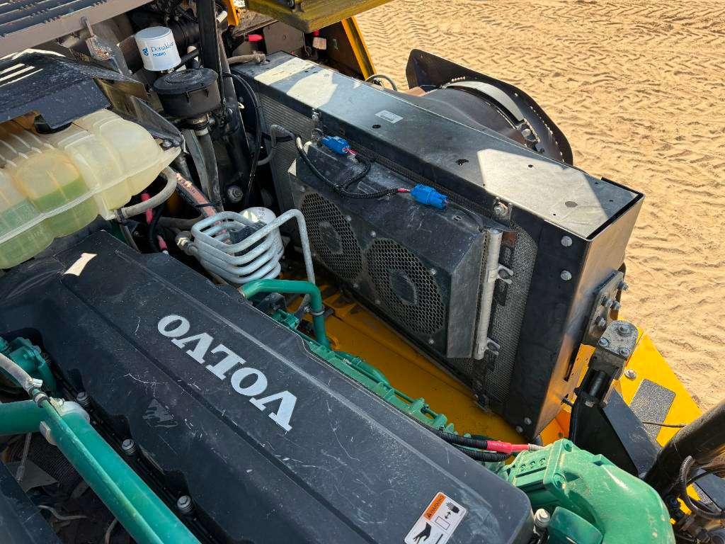 Volvo A40G (EXW - Abu Dhabi) Photo 10