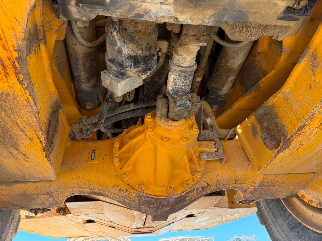 Volvo A40G (EXW - Abu Dhabi) Photo 15