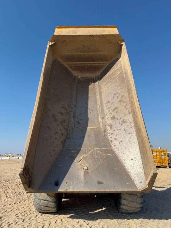 Volvo A40G (EXW - Abu Dhabi) Photo 8
