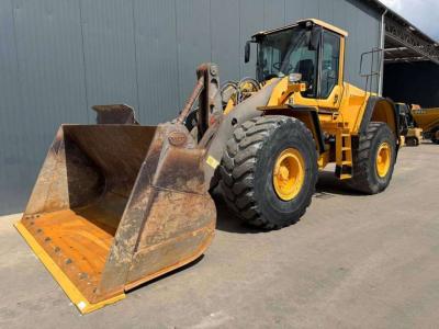 Volvo L180F Photo 1