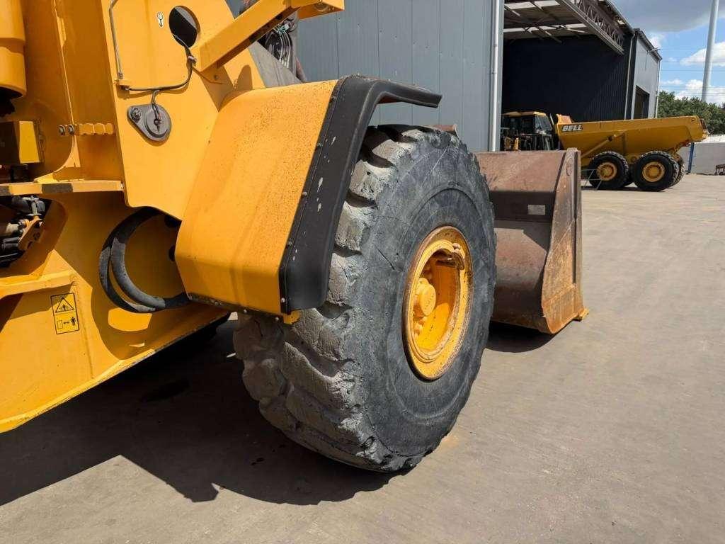 Volvo L180F Photo 21
