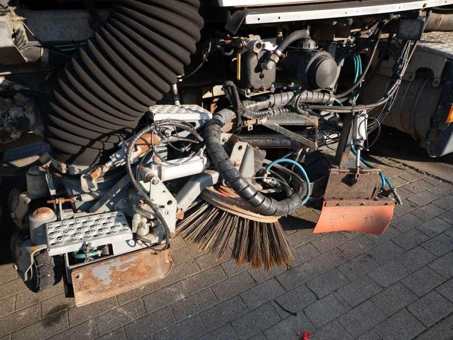 Scania P280 - SCHORLINGER OPTIFANT 70 Photo 10