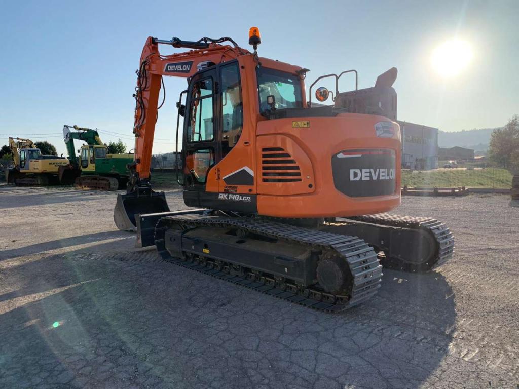 Develon DX140 LCR Photo 4