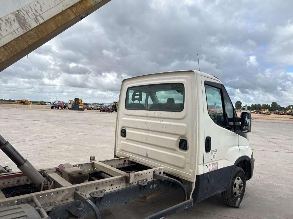 Iveco DAILY 35-120 Photo 2