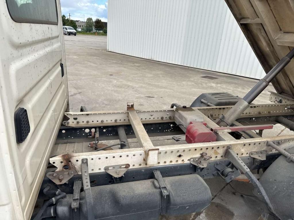 Iveco DAILY 35-120 Photo 21