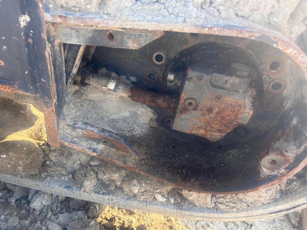 New Holland E50 Photo 16