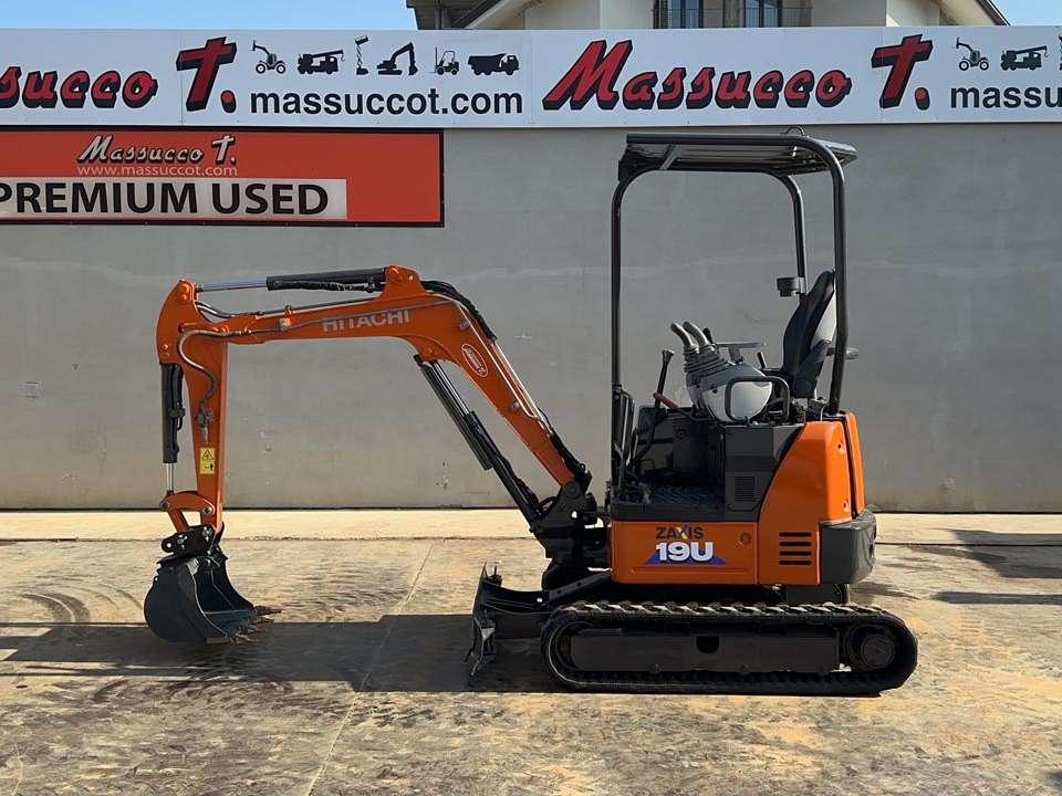 Hitachi ZX19U-5A YR Photo 2