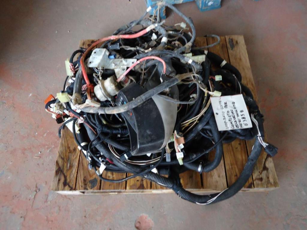 Système électrique complet pour New Holland E385B Photo 4