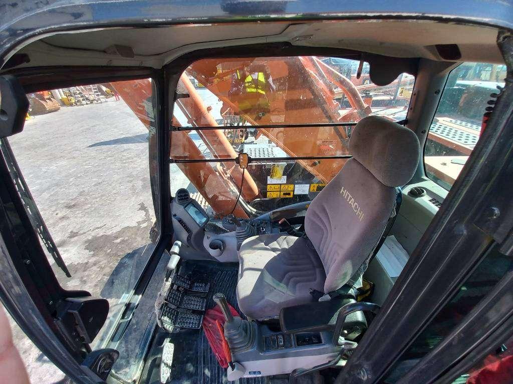 Hitachi ZX470-5G (Abu Dhabi) Photo 16