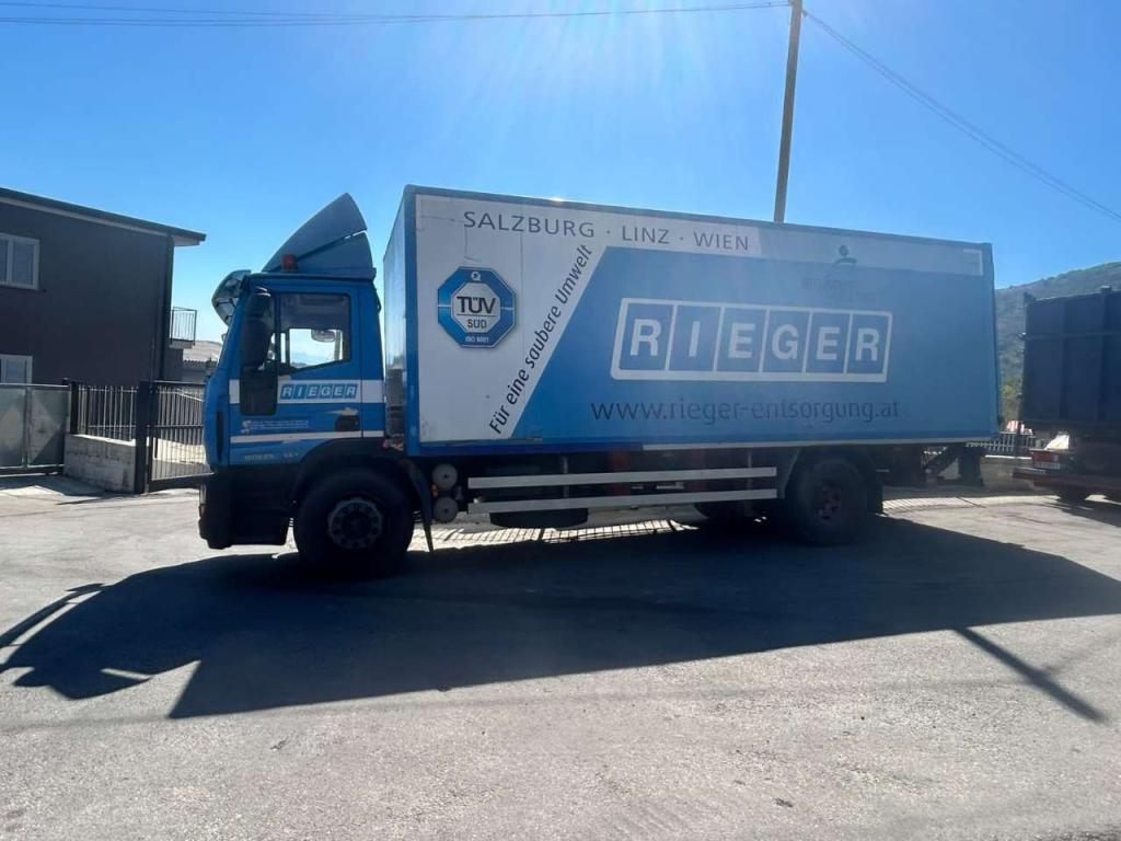 Iveco EUROCARGO 180E25 Photo 24