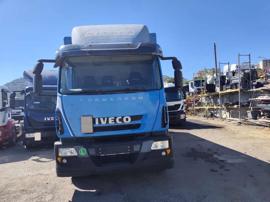 Iveco EUROCARGO 180E25 Photo 3