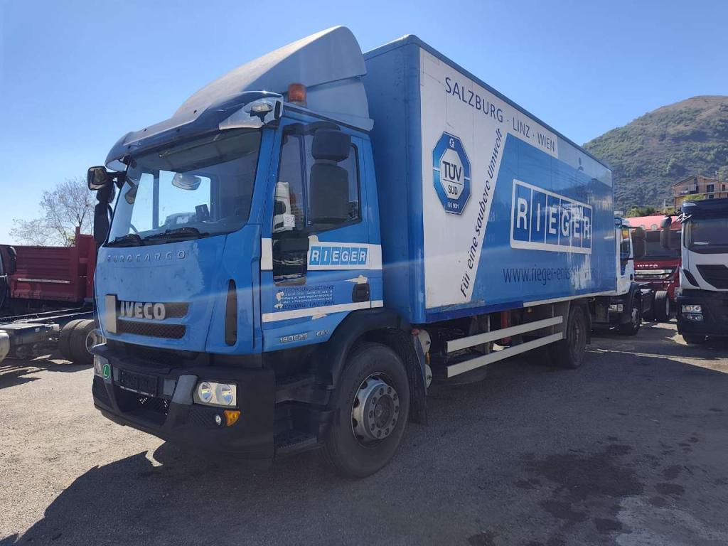 Iveco EUROCARGO 180E25 Photo 6