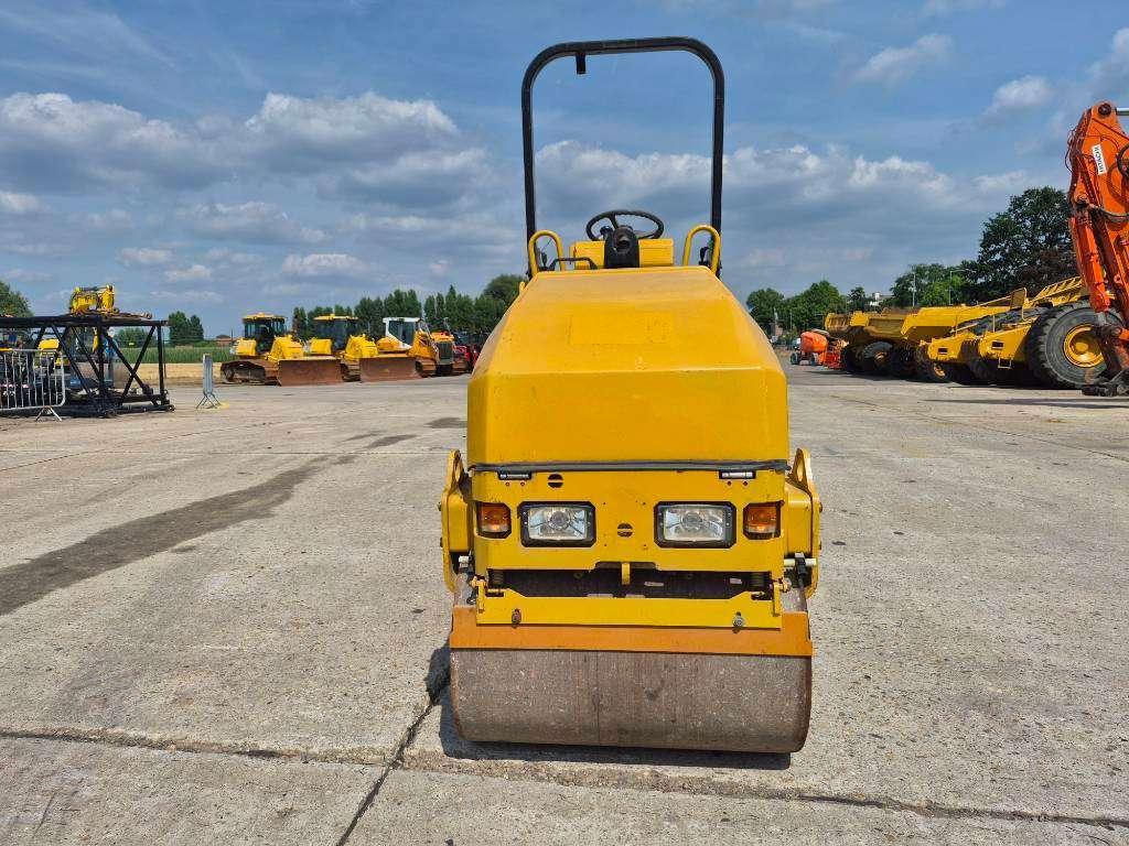 Caterpillar CB 1.7 Photo 3