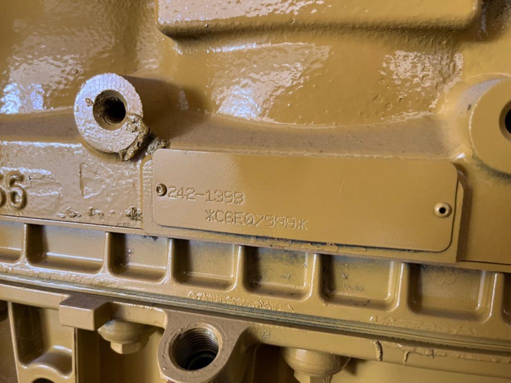 Caterpillar C6.4 Photo 2