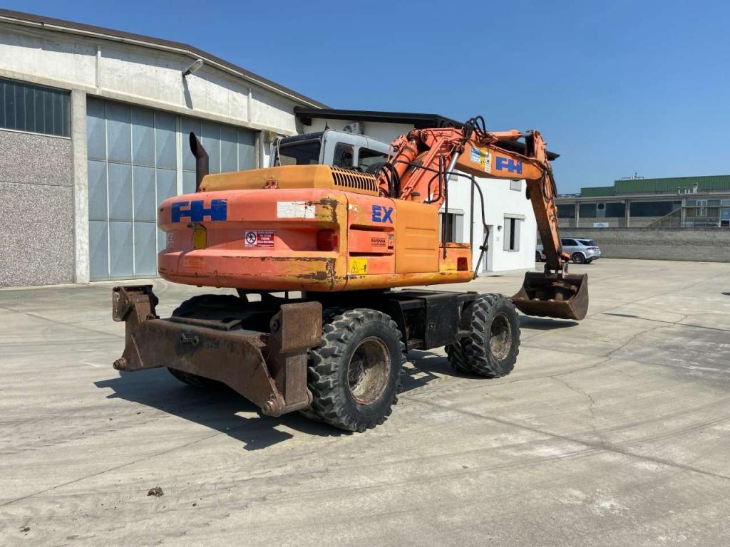 Fiat Hitachi EX135 W Photo 3