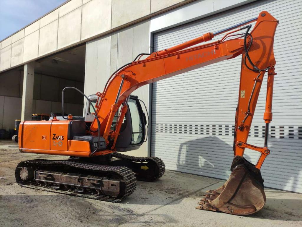 Hitachi ZX130 Photo 3