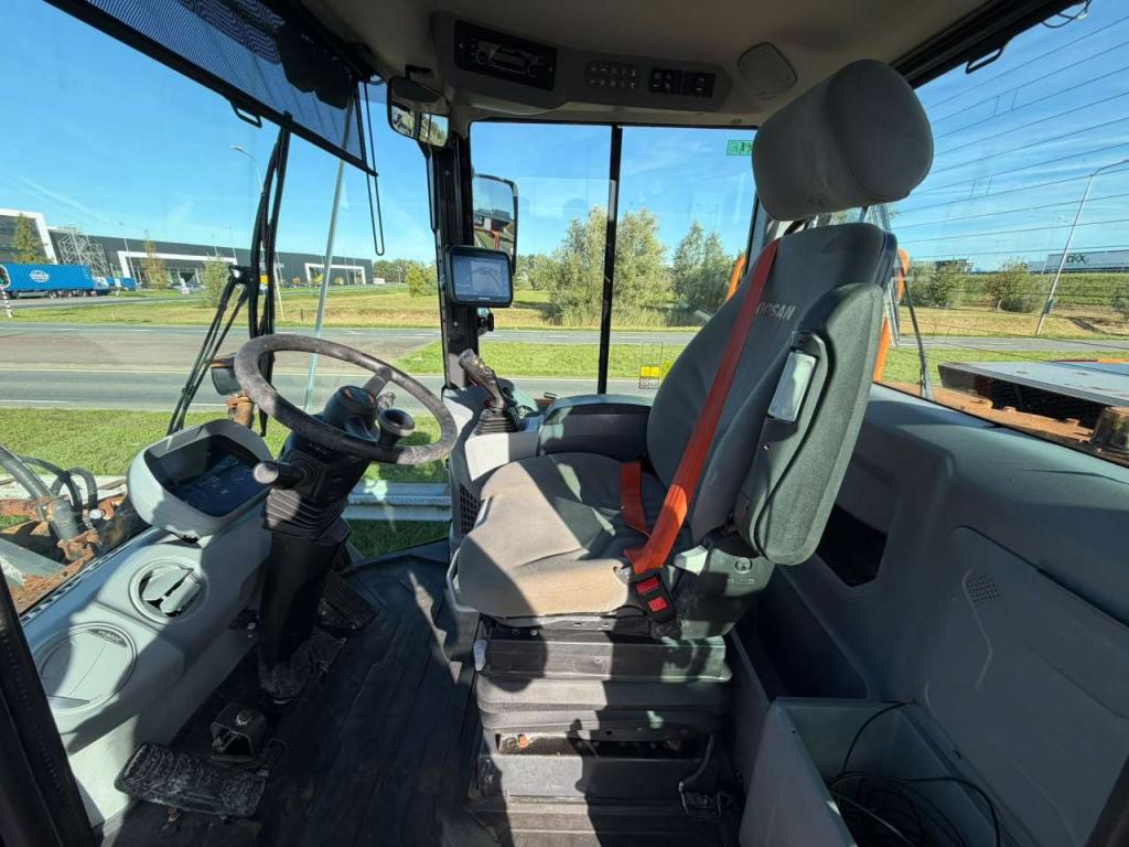 Doosan DL380-7 Photo 19