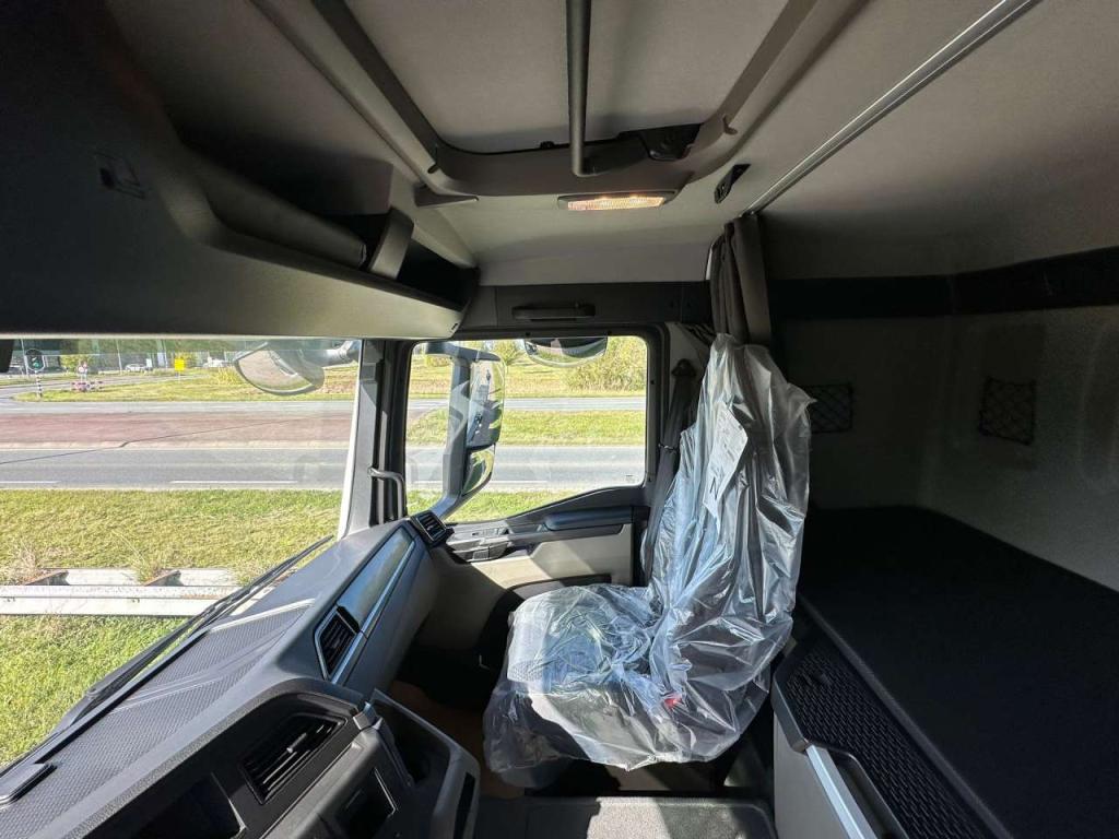 Man TGS 33.400 BB SA 6x4 Manual Photo 26