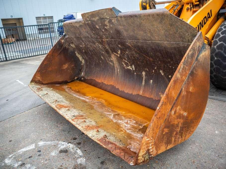 Hyundai HL955XT Photo 8
