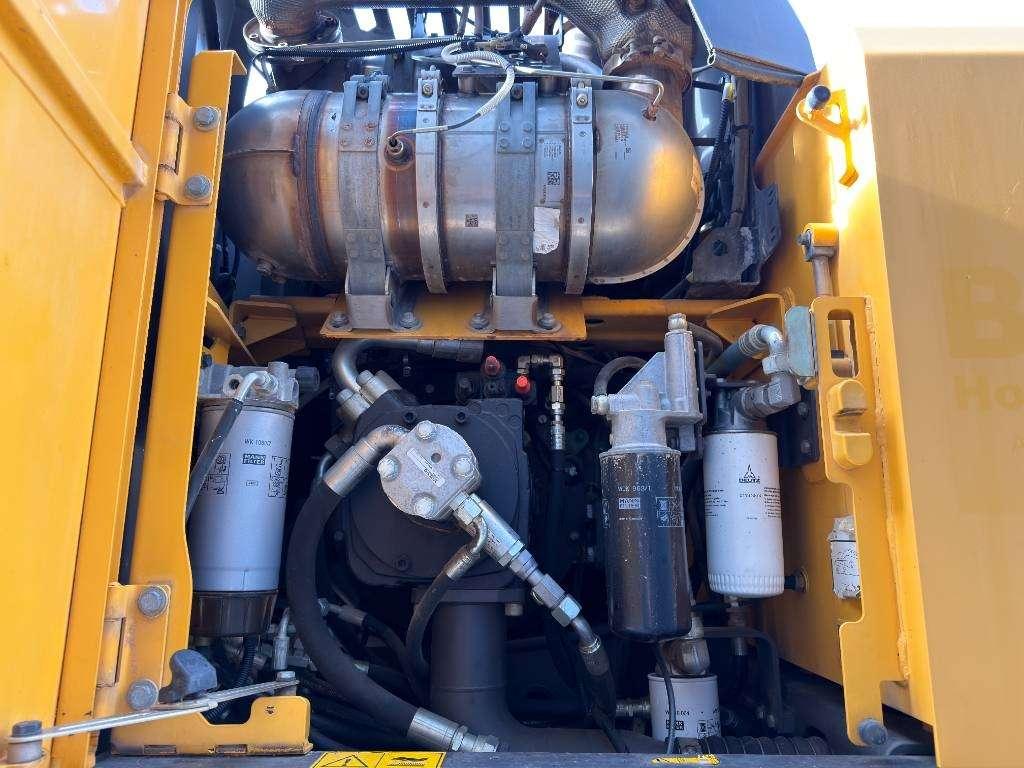 Volvo EW180E Photo 15