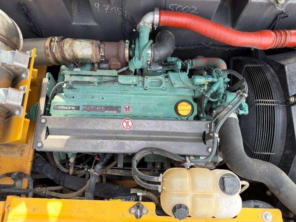 Volvo EW180E Photo 25