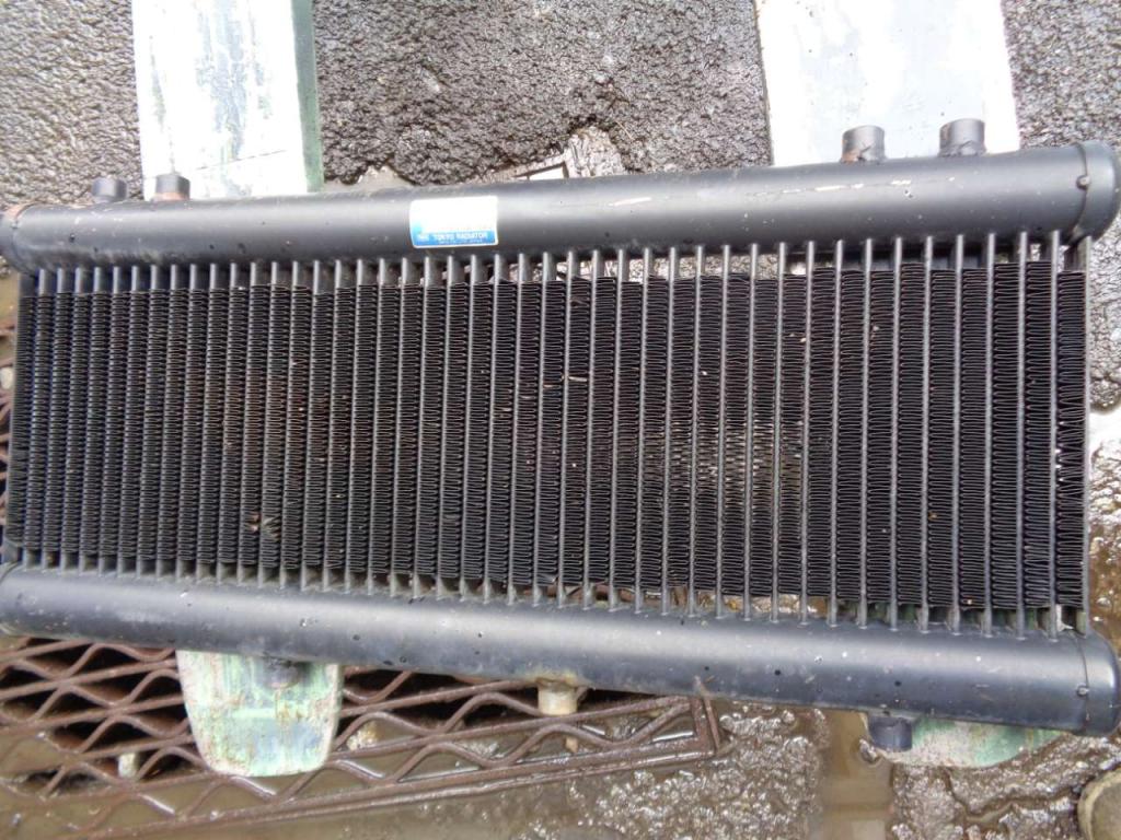 Refroidisseur d'huile hydraulique pour Fiat Hitachi W 170 Photo 1