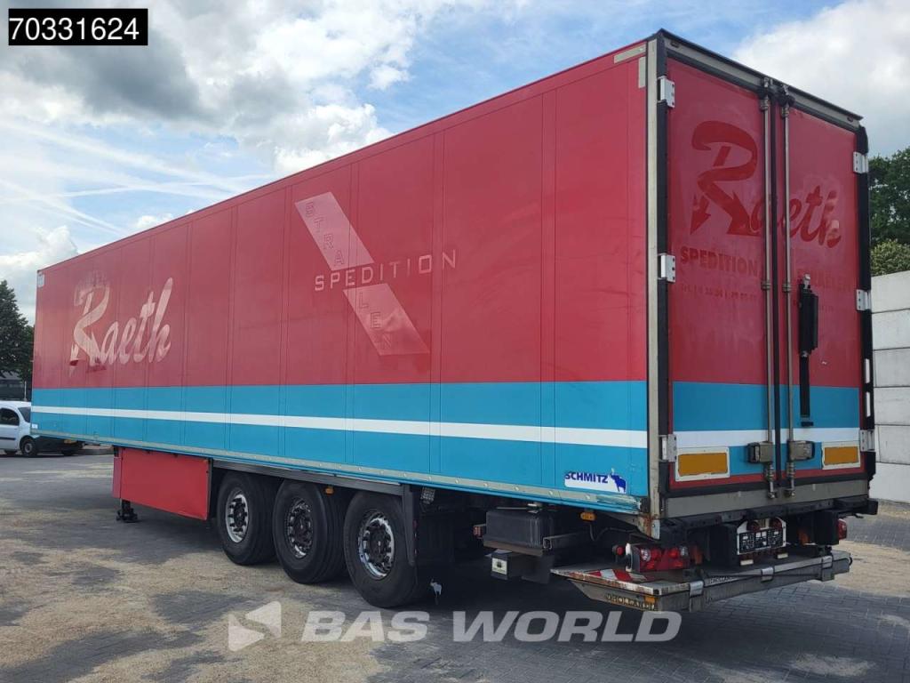 Schmitz SCB*S3B Tailgate Lift Axle 250x270cm Photo 2