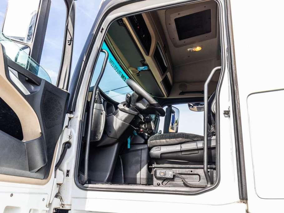 Mercedes-Benz ACTROS 1845 LS Photo 26