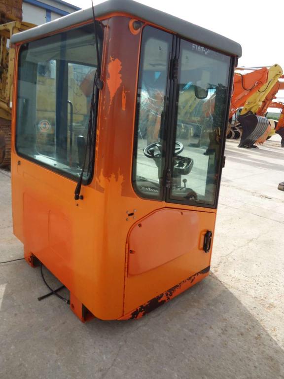 Cabine pour Fiat Hitachi W130 - 110 Photo 3