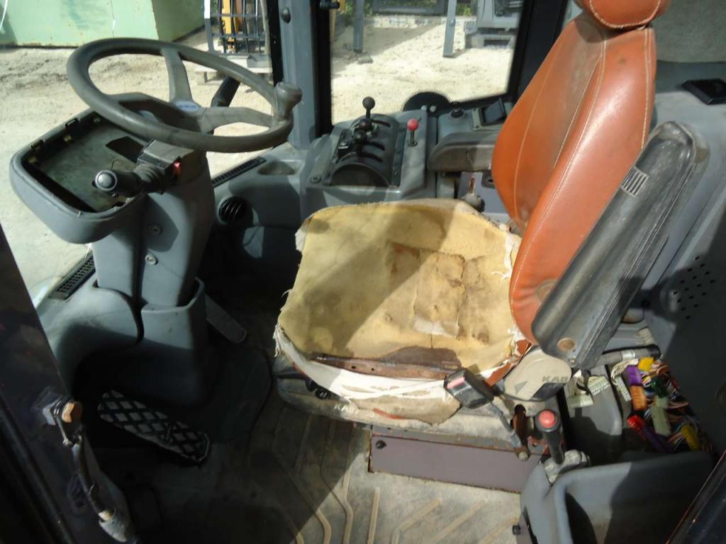 Cabine pour Fiat Hitachi W130 - 110 Photo 5