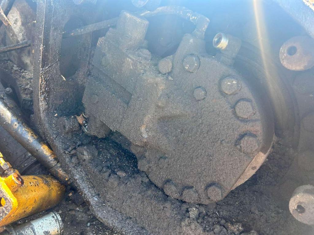 Caterpillar 345D Photo 6