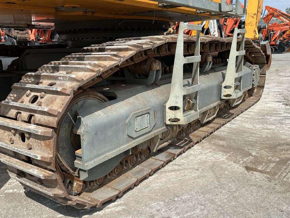 Liebherr R976 LC V Photo 9