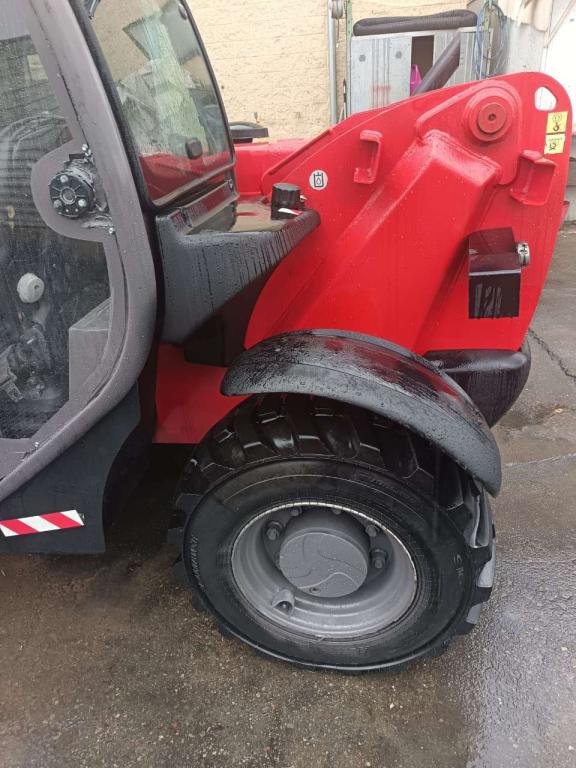 Manitou mt625 Photo 14