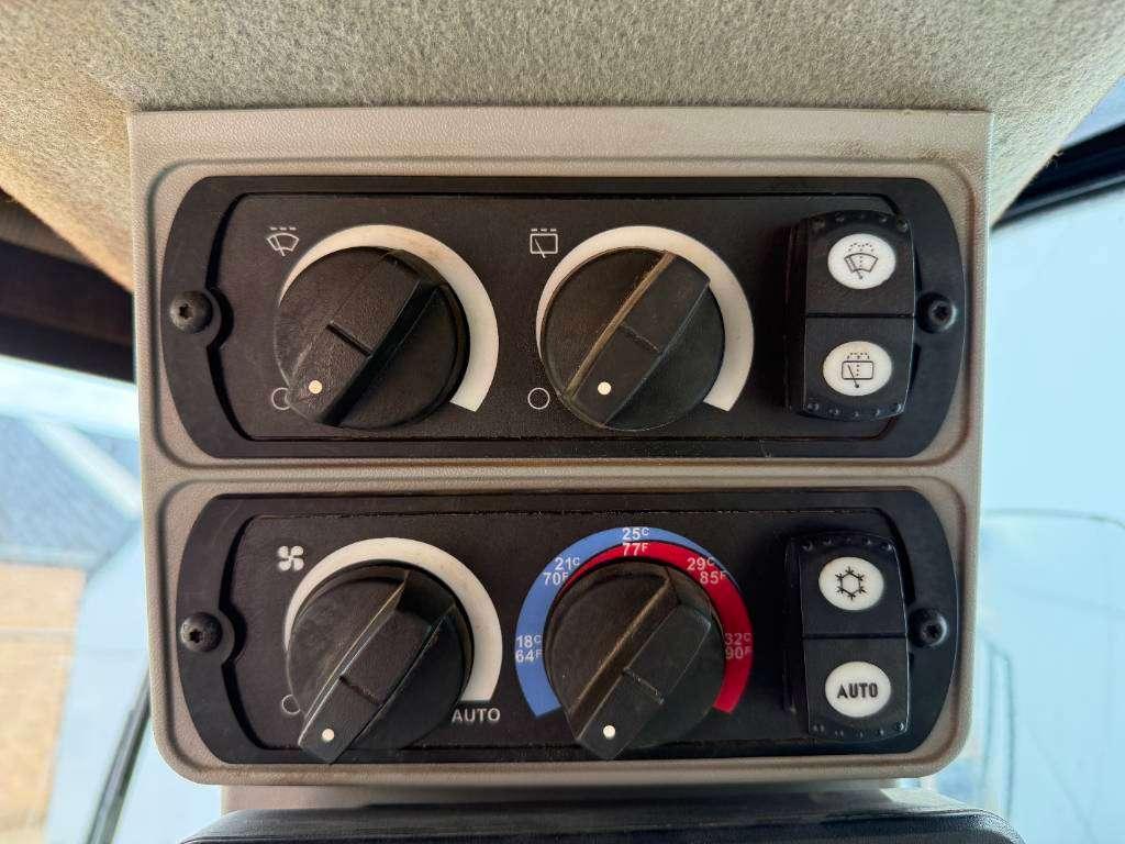 Caterpillar 966M - Automatic Greasing / Backup Camera Photo 11