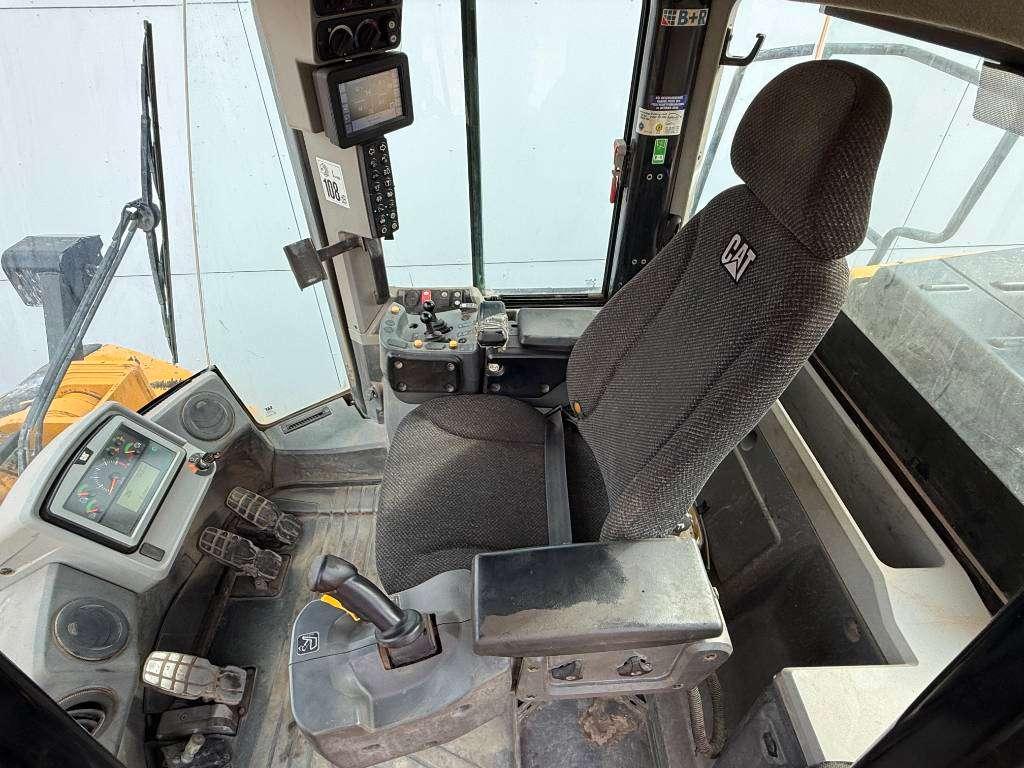 Caterpillar 966M - Automatic Greasing / Backup Camera Photo 7