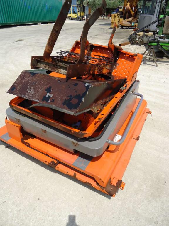 Capot et panneau de carrosserie pour Hitachi LX170 Photo 1