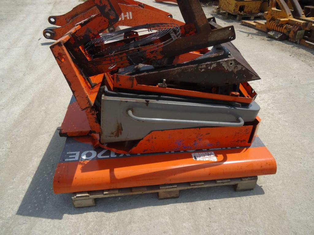 Capot et panneau de carrosserie pour Hitachi LX170 Photo 3
