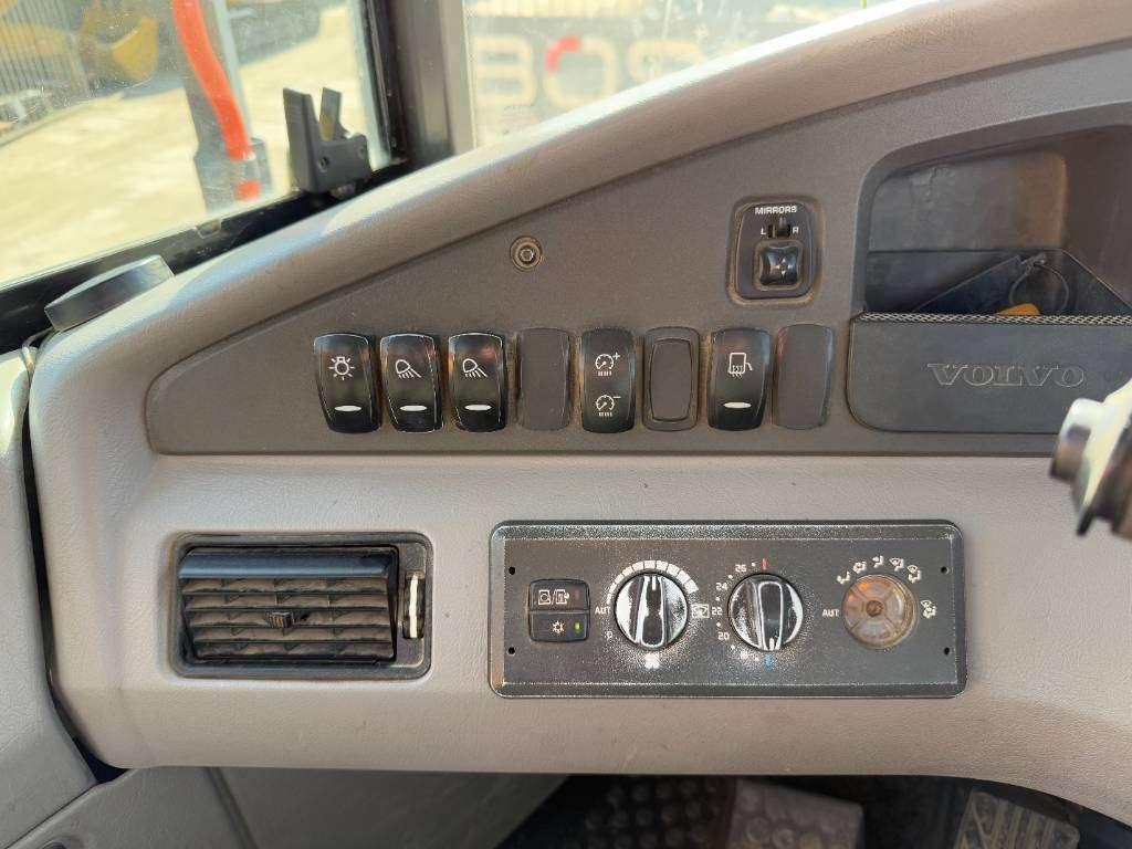 Volvo A60H - Top Condition / Body Heating / Camera Photo 8